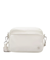 Lululemon Everywhere Crossbody Bag 2L
Metal Hardware