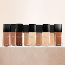 Cargar imagen en el visor de la galería, Dior Forever Skin Glow Foundation SPF 15
